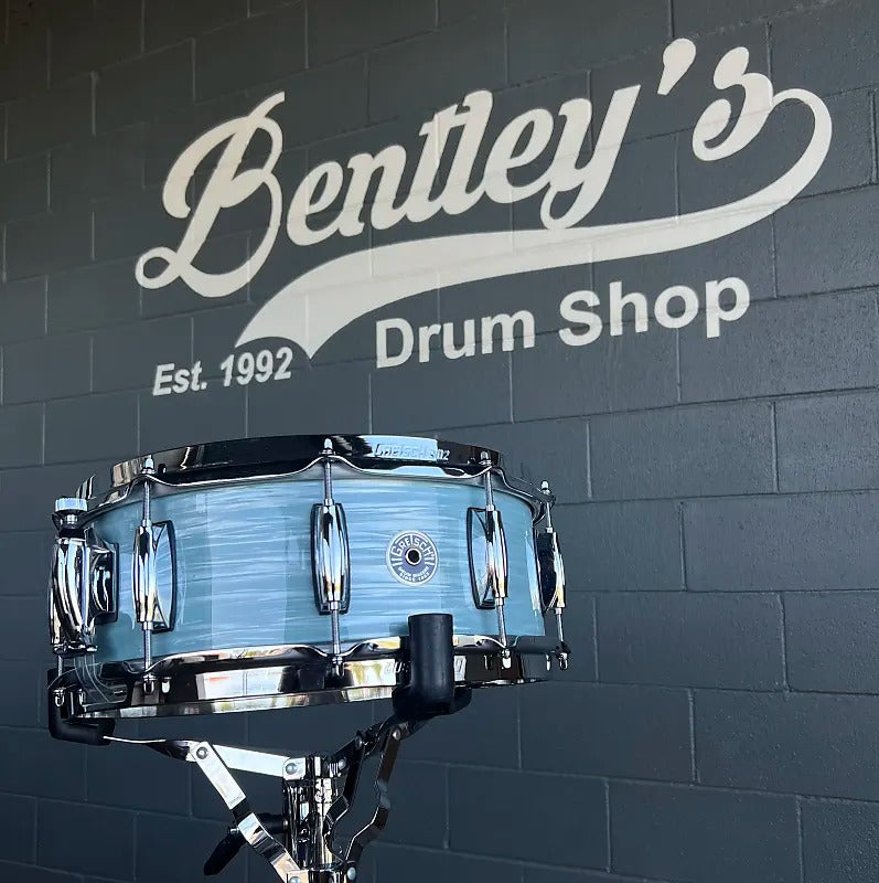 Caisse claire Gretsch Brooklyn 5,5 x 14" en blanc Oyster vintage avec filtre Lightning